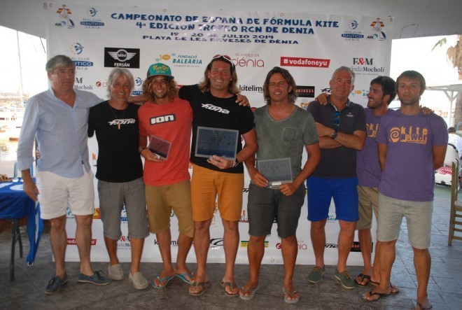 Campeonato de España KiteFoil 2014 – 1. Jose Alarcon 2. Francisco Rubio y 3. Isaac Hernandez