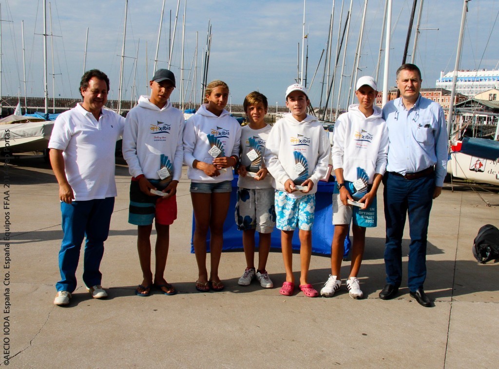 El equipo del CN Jávea, subcampeón de España en Gijón de España Optimist por Equipos