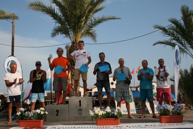 Podium OPEN Surfari