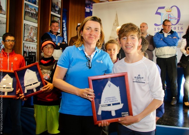 2e1faacc-ea21-4b64-ad61-f681362cfd24