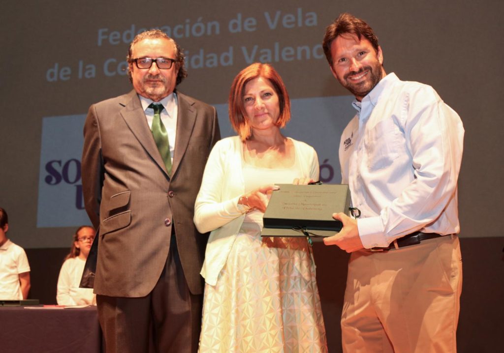 La ‘Escola Municipal’ de la FVCV rep el Premi Educació i Societat: Àmbit Esportiu 2019’